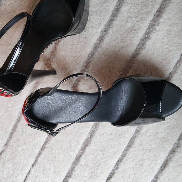 Patent Leather Corset Style Peep Toe Stiletto - Picture 4 of 4